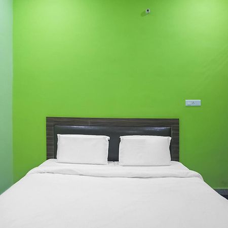 Capital O 85839 Hotel A-one Manesar Exterior foto