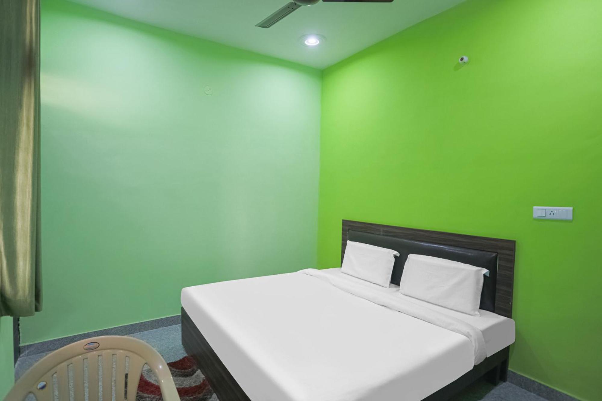 Capital O 85839 Hotel A-one Manesar Exterior foto